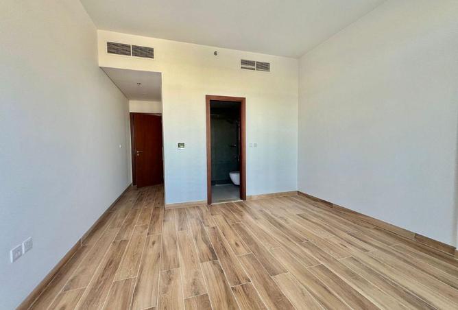 74234786 - Property Image 3