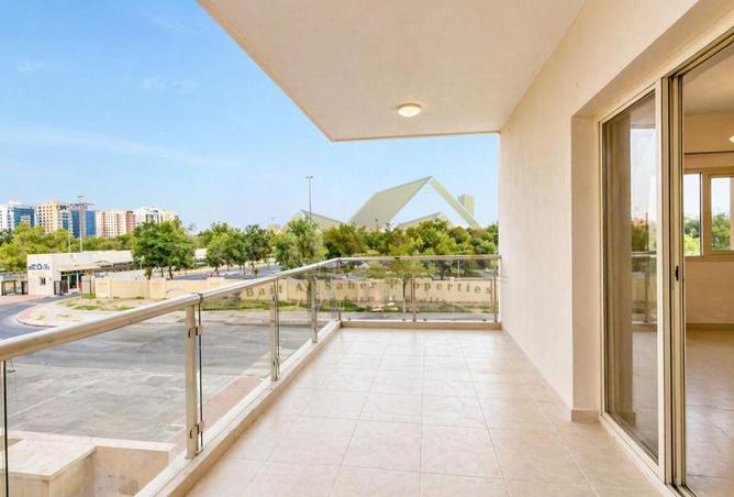 Al Nahda 2 شقة أنيقة مع إطلالة على معالم بارزة
