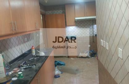Apartment - 4 Bedrooms - 6 Bathrooms for rent in Al Dana Tower - Al Majaz 3 - Al Majaz - Sharjah Apartment - 4 Bedrooms - 6 Bathrooms for rent in Al Dana Tower - Al Majaz 3 - Al Majaz - Sharjah