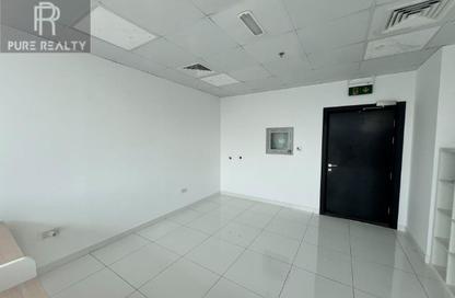 Office Space - Studio - 1 for rent in Tamani Art Tower - Business Bay - Dubai