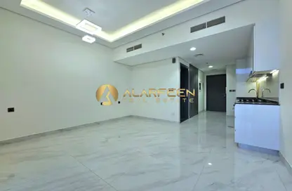 Apartment - 1 Bathroom for rent in Samana Golf Avenue - Dubai Studio City - Dubai