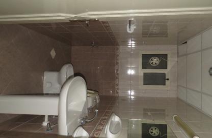 Apartment - 2 - 2 for rent in Abu shagara Building 2 - Budaniq - Al Qasimia - Sharjah