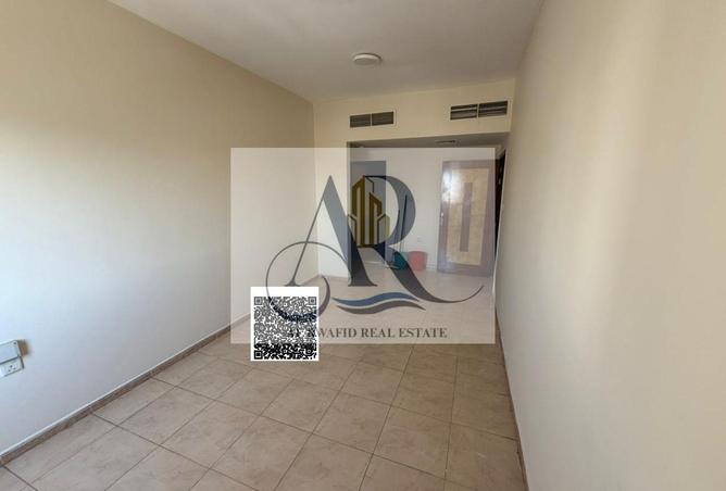 84078061 - Property Main Image