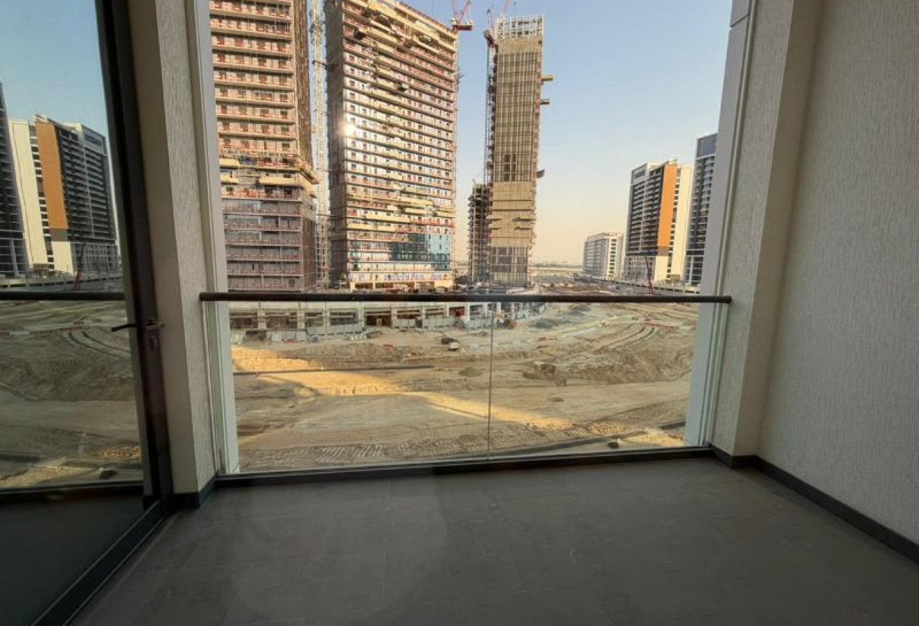 Luxury 2BR + Maid | Stunning Lagoon View |