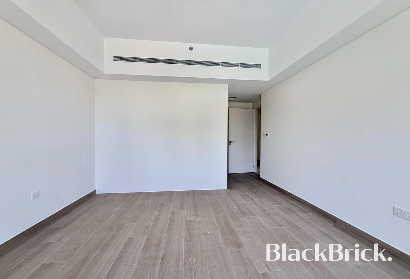 Unfurnished 3BR|Maids room|Laundry room|Pool View photo 9