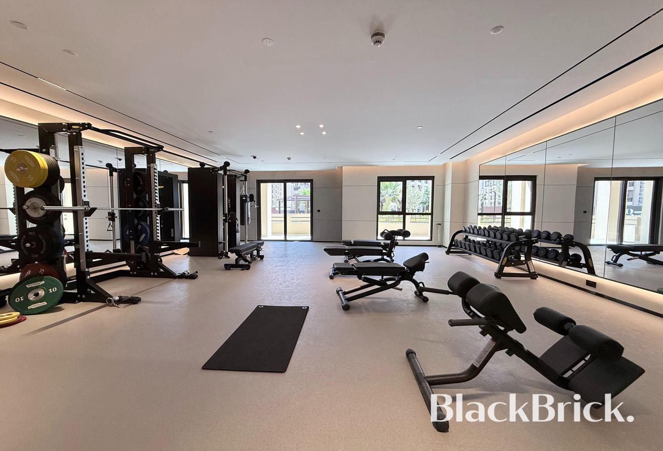 Unfurnished 3BR|Maids room|Laundry room|Pool View photo 15