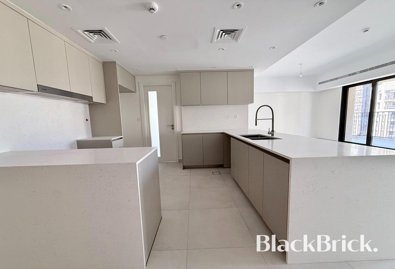 Unfurnished 3BR|Maids room|Laundry room|Pool View photo 3