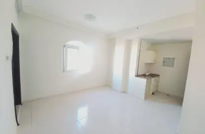 شقة - 1 حمام للايجار في طريق فاير ستاشن - مويلح - الشارقة