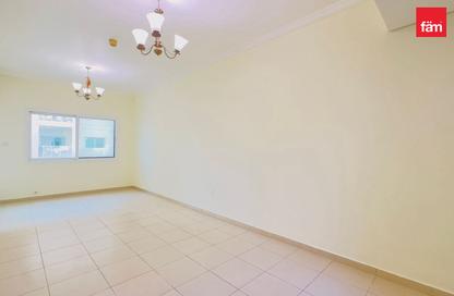 Apartment - 1 Bedroom - 2 Bathrooms for rent in Mazaya 27 - Queue Point - Liwan - Dubai