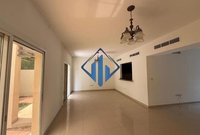 88738068 - Property Image 2
