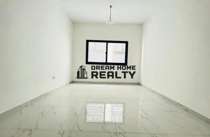 Apartment - 2 - 2 for rent in Yasmeen Tower - Al Majaz 2 - Al Majaz - Sharjah Apartment - 2 - 2 for rent in Yasmeen Tower - Al Majaz 2 - Al Majaz - Sharjah