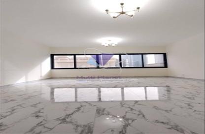 Apartment - 2 Bedrooms - 2 Bathrooms for rent in Airport Road - Abu Dhabi