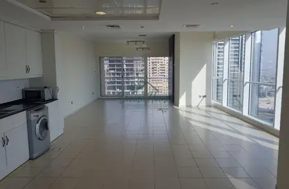 Apartment - 1 Bedroom - 2 Bathrooms for rent in Lake View Tower - JLT Cluster B - Jumeirah Lake Towers - Dubai