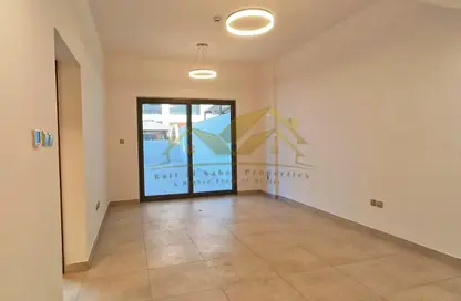 Apartment - 1 Bedroom - 2 Bathrooms for rent in Jumeirah Garden City - Al Satwa - Dubai