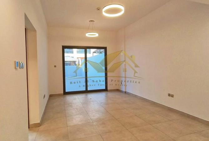 64028476 - Property Main Image