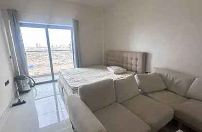 شقة - 1 حمام للايجار في لاونز من دانوب بلوك 2 - لاونز لدانوب - المدينة العالمية - دبي