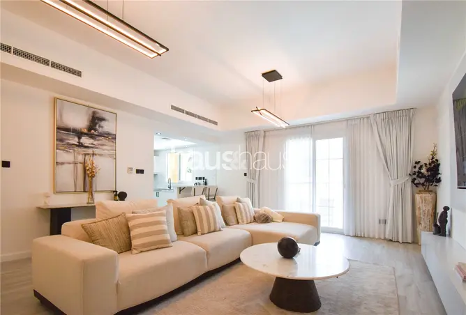 152352100 - Property Image 3