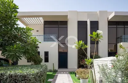 Townhouse - 3 Bedrooms - 5 Bathrooms for sale in Rochester - The Park Villas - Damac Hills - Dubai