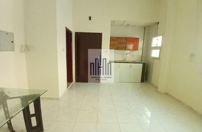 Apartment - Studio - 1 Bathroom for rent in Fire Station Road - Muwaileh - Sharjah Apartment - Studio - 1 Bathroom for rent in Fire Station Road - Muwaileh - Sharjah
