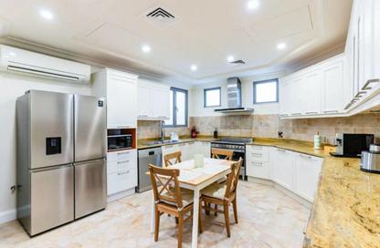 Apartment - 2 - 3 for sale in Al Anbara - Shoreline Apartments - Palm Jumeirah - Dubai