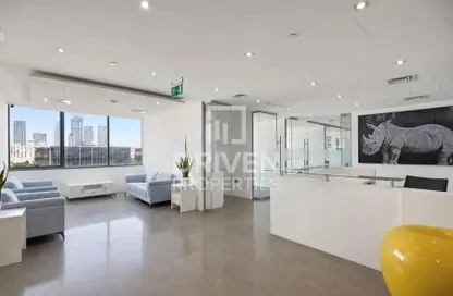 Full Floor - Studio - 2 Bathrooms for rent in Aurora Tower - Dubai Internet City - Dubai