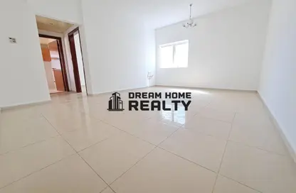 Apartment - 1 Bedroom - 2 Bathrooms for rent in New Al Taawun Road - Al Taawun - Sharjah