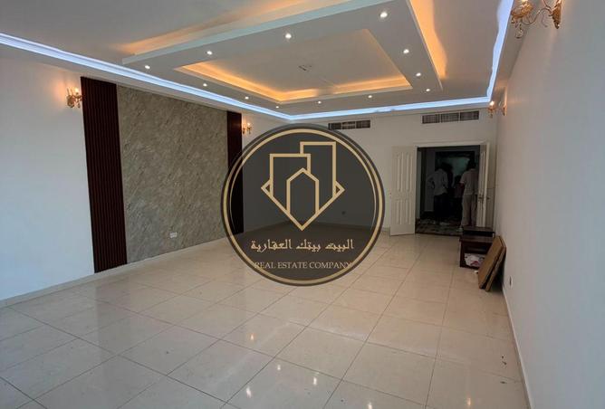 121546412 - Property Image 2