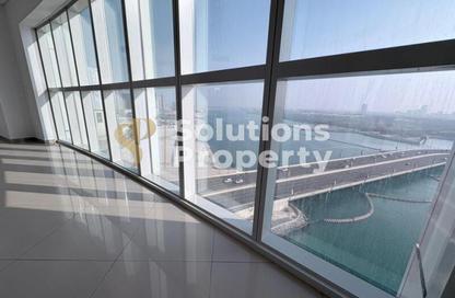 Apartment - 2 Bedrooms - 3 Bathrooms for rent in RAK Tower - Marina Square - Al Reem Island - Abu Dhabi