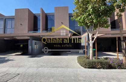 Townhouse - 3 - 4 for rent in Robinia - Masaar - Tilal City - Sharjah