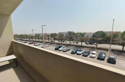 Apartment - 3 - 4 for rent in Tower 37 - Al Reef Downtown - Al Reef - Abu Dhabi