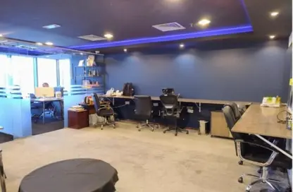 مكتب - غرفة نوم للايجار في متروبوليس - الخليج التجاري - دبي