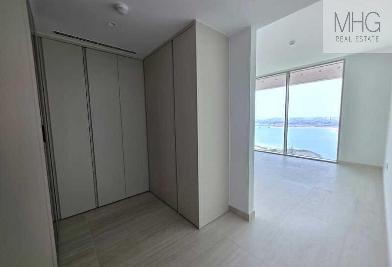 Vacant | Panoramic Palm View | Ultra Luxurious photo 4