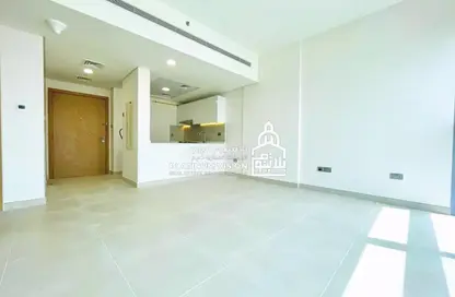 شقة - 3 غرف نوم - 2 حمامات للايجار في راديانت سكوير - مدينة الأضواء - جزيرة الريم - أبوظبي