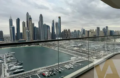 شقة - 2 غرف نوم - 2 حمامات للبيع في برج Marina Vista 2 - مارينا فيستا - إعمار بيتشفرونت - دبي هاربور - دبي