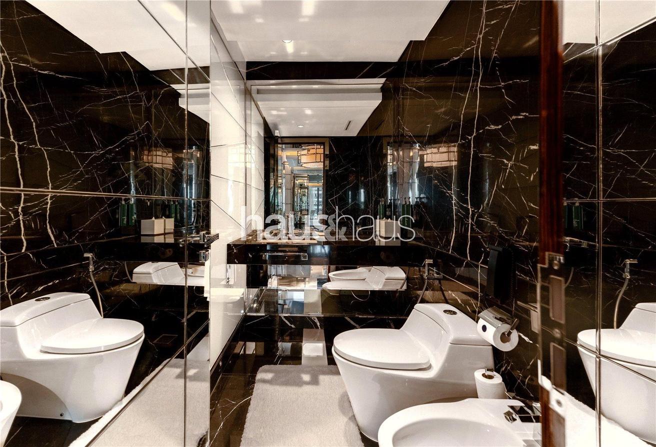 Presidential Suite | Stunning Views | Available photo 18