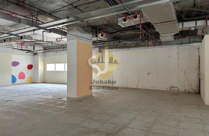 Shop - Studio - 2 Bathrooms for rent in Faisal Building - Oud Metha - Bur Dubai - Dubai