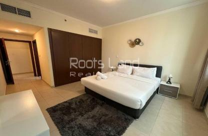 Apartment - 1 Bedroom - 2 Bathrooms for sale in Burj Al Nujoom - Downtown Dubai - Dubai