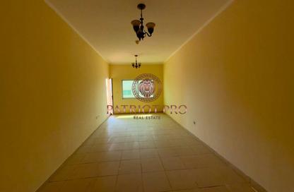 Apartment - 1 Bedroom - 1 Bathroom for rent in Mazaya 27 - Queue Point - Liwan - Dubai