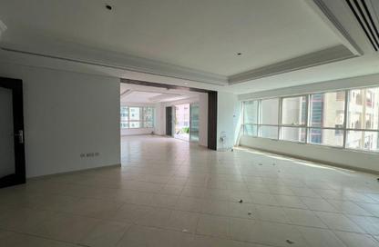 Apartment - 3 Bedrooms - 4 Bathrooms for rent in Al Majaz 1 - Al Majaz - Sharjah
