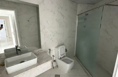 شقة - 3 غرف نوم - 3 حمامات للايجار في كورنيش الخان - الخان - الشارقة شقة - 3 غرف نوم - 3 حمامات للايجار في كورنيش الخان - الخان - الشارقة