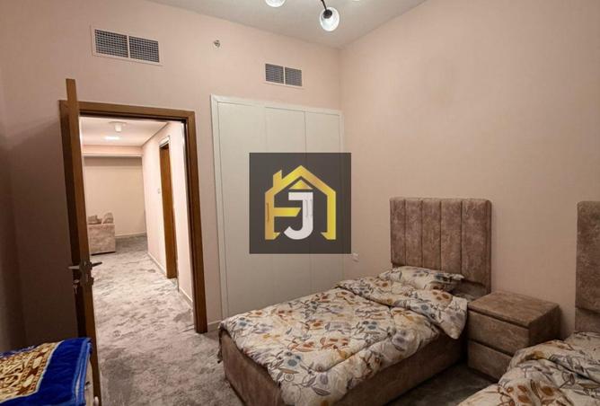 87456534 - Property Image 2