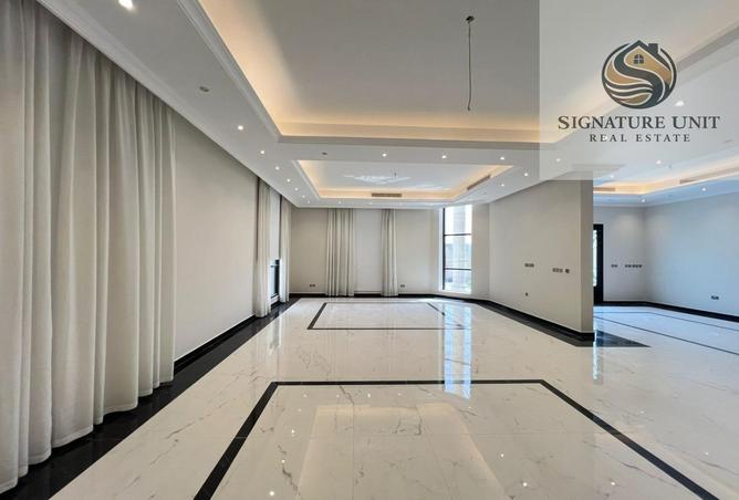 73114327 - Property Image 3