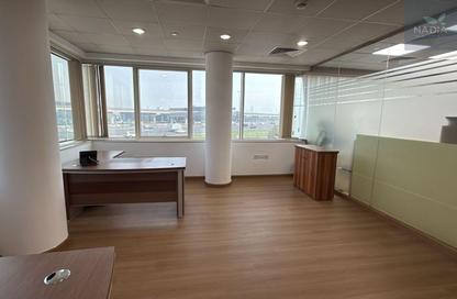 Office Space - Studio - 2 for rent in Sheikh Zayed Road - Dubai