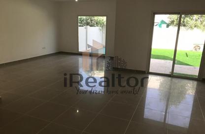 Villa - 5 Bedrooms - 6 Bathrooms for rent in Desert Style - Al Reef Villas - Al Reef - Abu Dhabi