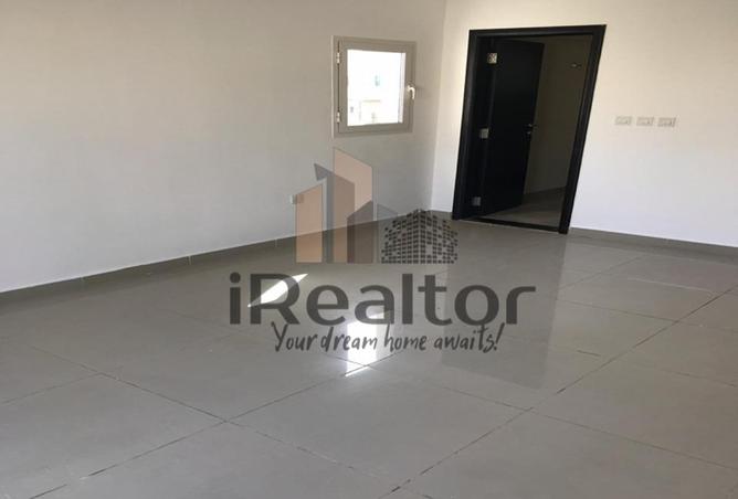 Spacious 5 BR | Prime Location | Book Now — photo 4