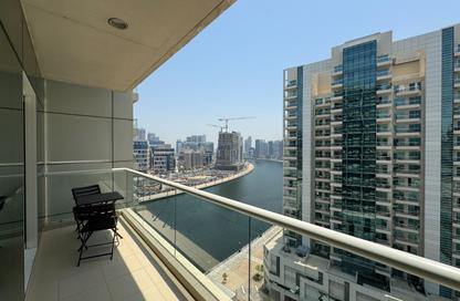 Apartment - 1 - 1 for rent in Mayfair Tower - Business Bay - Dubai