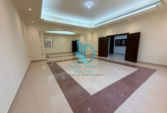 145520032 - Property Image 2
