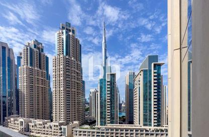 Apartment - 2 Bedrooms - 3 Bathrooms for rent in Vida Residence Downtown - Downtown Dubai - Dubai