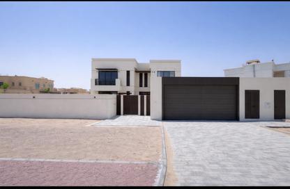 Villa - 4 Bedrooms - 6 Bathrooms for rent in Shakhbout City - Abu Dhabi