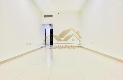 Apartment - 2 Bedrooms - 3 Bathrooms for rent in Jumeirah Garden City - Al Satwa - Dubai
